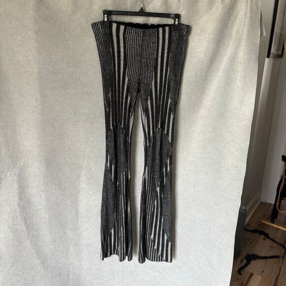 THE RAGGED PRIEST Knitted Mixed Stripe Flared Sz 10 Trousers Black & Gray Ribbed - Picture 2 of 7